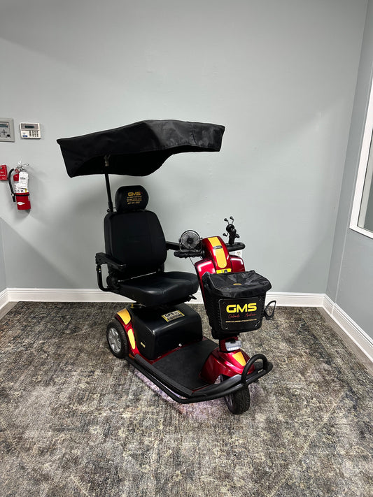 The Ultimate – Victory 10.3 with Foldable Canopy + Cooler